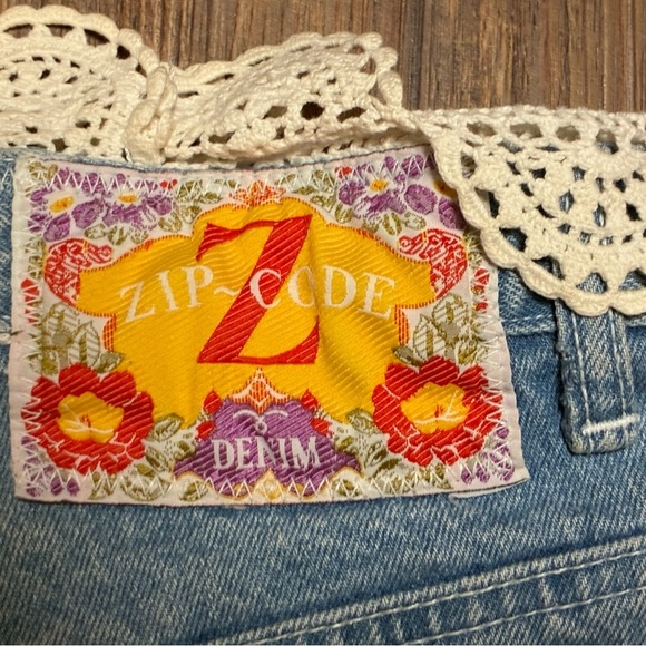 Vintage 90s Zip Code High Waist Lace Patchwork Jeans Size 9/10 Boho Chic - Picture 15 of 16